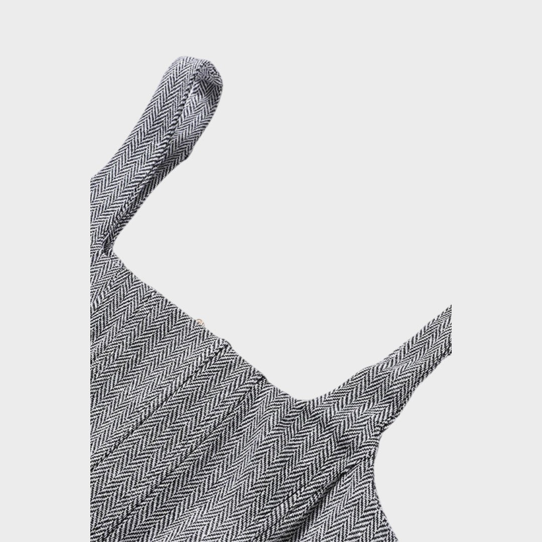 Karolina - Moćan i sofisticiran komplet